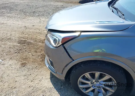 2019 Buick Envision Awd Essence from USA, damaged, VIN LRBFX2SA2KD075803